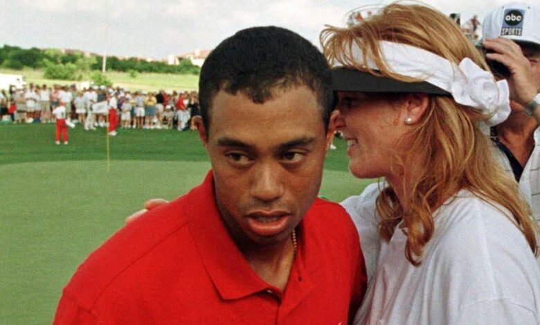 Sara Ferguson ‘Gorgeous’ Tiger Woods, las demandas de los libros de Wildeth fueron volados a 1,500 millas para intentar