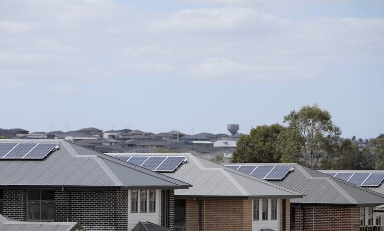 La red sugiere compartir el exceso de energía solar de los tejados industriales para igualar los beneficios de la PV La red sugiere compartir el exceso de energía solar de los tejados industriales para igualar los beneficios de la PV