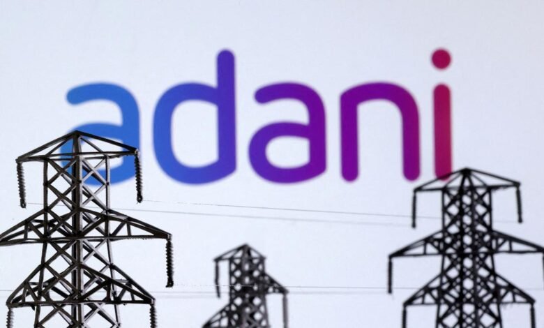El rendimiento de la cartera de Adani antes de los intereses, la depreciación y los costos de recorte aumentaron en un 10% interanual a 90,572 diez millones de rupias. El rendimiento de la cartera de Adani antes de los intereses, la depreciación y los costos de recorte aumentaron en un 10% interanual a 90,572 diez millones de rupias.