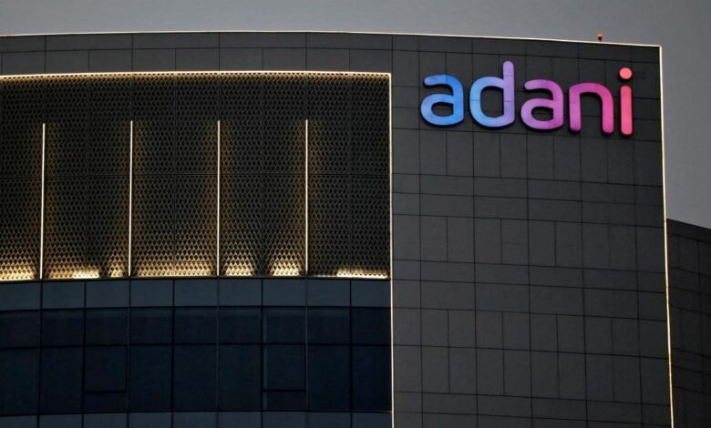 Adani Group vende un 20% de acciones en Adani Wilmar. Precio 7,150 millones de rupias. Adani Group vende un 20% de acciones en Adani Wilmar. Precio 7,150 millones de rupias.