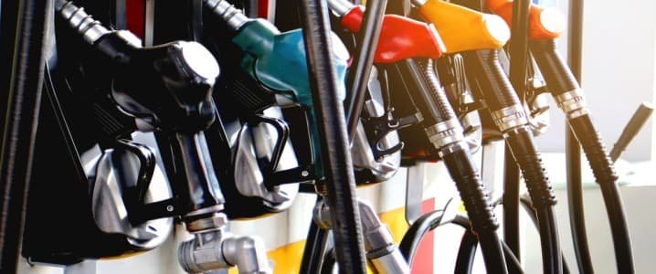 Los precios de la gasolina rusa aumentan para registrar los ataques altos de destilería.