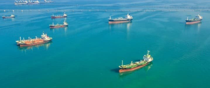 Las importaciones de carbón asiático disminuyeron debido a China e India reducen la compra de bienes.