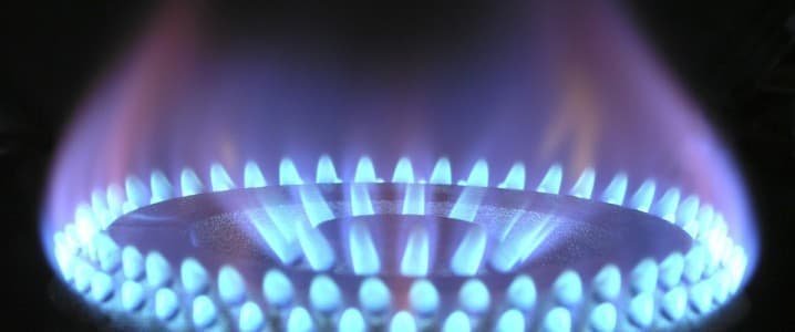 Los precios del gas natural de EE. UU. Se caen en los altos inventarios, la producción récord Los precios del gas natural de EE. UU. Se caen en los altos inventarios, la producción récord