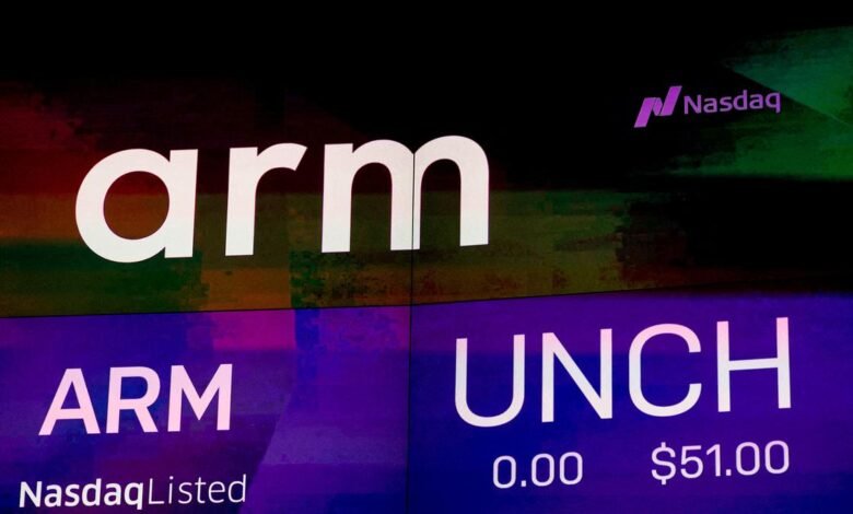 ARM contrata a Amazon AI Exec para Boost Planes para construir sus propios chips