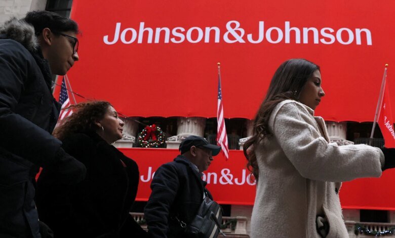 Johnson & Johnson anuncia una inversión de $ 2 mil millones para impulsar la fabricación estadounidense a medida que avanzan los aranceles