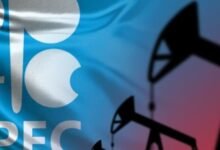 La salida de aceite de Angola se desliza por debajo de 1 millón de bpd en un primero desde la salida de la OPEP
