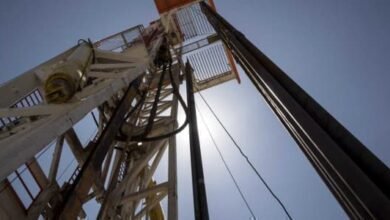 Las actividades de perforación de petróleo de los Estados Unidos siguen siendo más lentos.