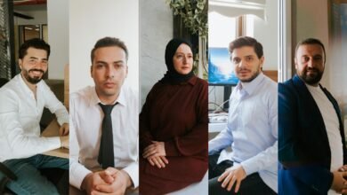 Los trabajadores de tecnología siria regresan a la casa para reconstruir después de la caída de Assad
