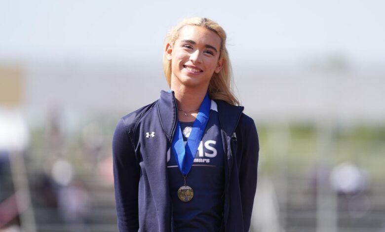 Las escuelas secundarias de California pierden juegos de voleibol para incluir un atleta pasajero
