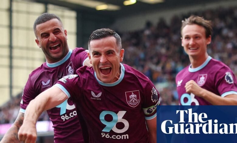 Burnley fuera de la marca cuando los goles de Cullen y Anthony traen a Sunderland a la tierra | Liga Premier Burnley fuera de la marca cuando los goles de Cullen y Anthony traen a Sunderland a la tierra | Liga Premier