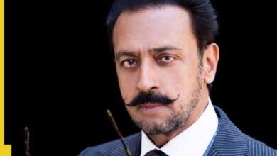 El hijo de Gulshan Grover deja a Hollywood, se queda con él, pero no le da al actor …