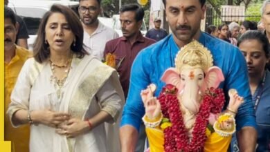 Ganesh Biswar 2025 Bappa con la Madre Nitu Kapoor Tarifas BIDES BIDS RANBIR KAPOOR 2025, VIDEO VIRAL