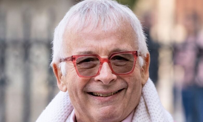 Christopher Biggins es la última estrella en tomar Mouzero, porque mostró la transformación épica