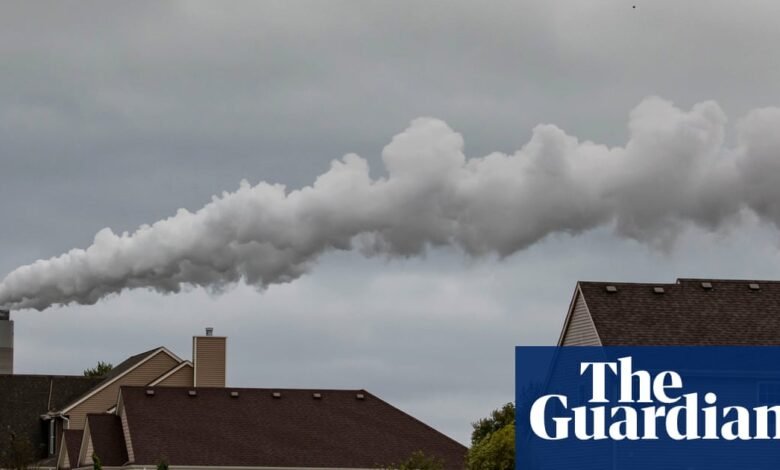 Jóvenes activistas climáticos en Wisconsin demandan el estado sobre las políticas de combustibles a favor de los fósiles | Wisconsin Jóvenes activistas climáticos en Wisconsin demandan el estado sobre las políticas de combustibles a favor de los fósiles | Wisconsin