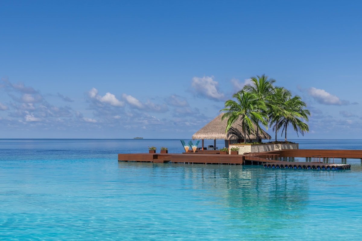 El hotel redefine el lujo en las Maldivas