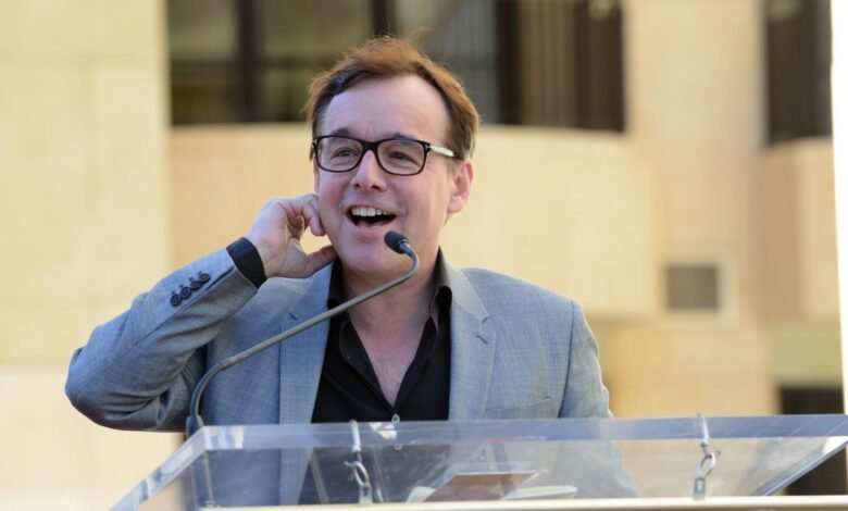 El director ‘Harry Potter’ dijo que él “por supuesto” no “está de acuerdo” con la transfobia de JK Rowling. El director ‘Harry Potter’ dijo que él “por supuesto” no “está de acuerdo” con la transfobia de JK Rowling.