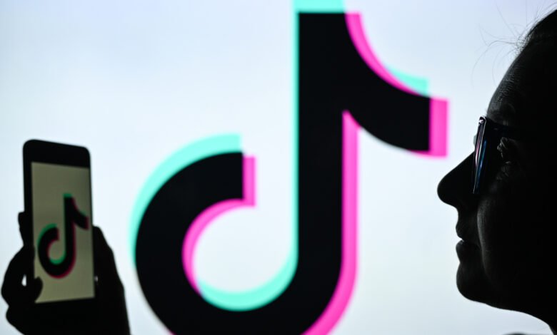 Los Ciber Crooks están secuestrando tiendas de Tiktok con mega-descuentos falsos para instalar spyware y drenar las billeteras de criptomonedas de los compradores jóvenes al instante Los Ciber Crooks están secuestrando tiendas de Tiktok con mega-descuentos falsos para instalar spyware y drenar las billeteras de criptomonedas de los compradores jóvenes al instante