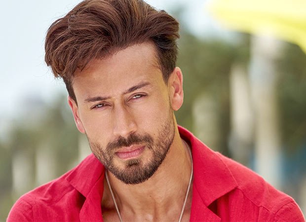 Tiger Shroff Los tigres oscuros y violentos revelan 4 Taser; Ver: Bollywood News Tiger Shroff Los tigres oscuros y violentos revelan 4 Taser; Ver: Bollywood News