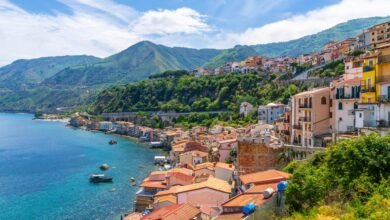 El mejor lugar de mar en Italia para visitar en lugar de la costa de Amalfi.