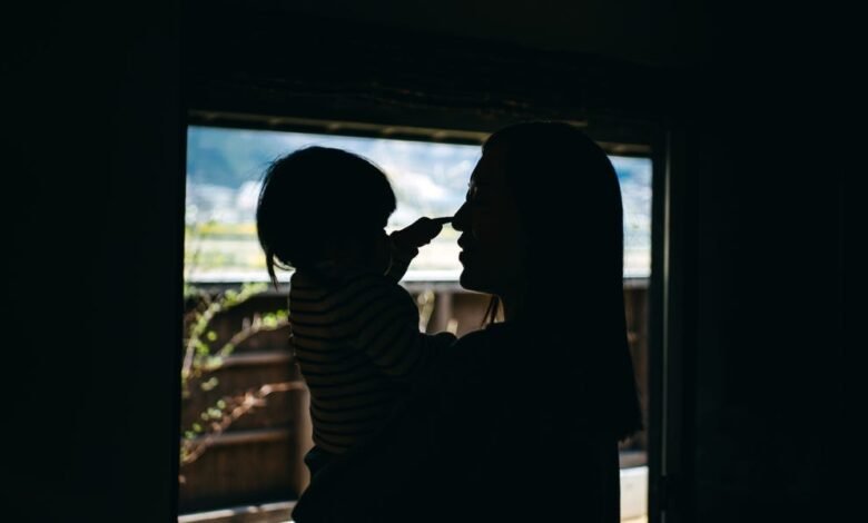 La crianza de los hijos es difícil. Ya no lo estoy fingiendo cuando la gente pregunta cómo estoy. La crianza de los hijos es difícil. Ya no lo estoy fingiendo cuando la gente pregunta cómo estoy.