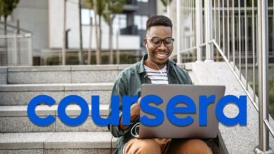 Ahorre un 30% en su primer año de cursos en línea