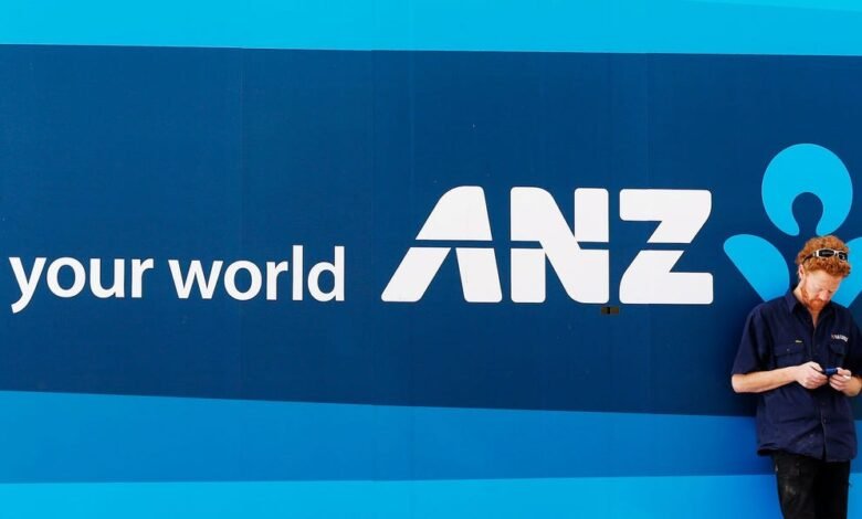 ANZ Australian Bank pregunta a los empleados de RTO o reduce los salarios. ANZ Australian Bank pregunta a los empleados de RTO o reduce los salarios.