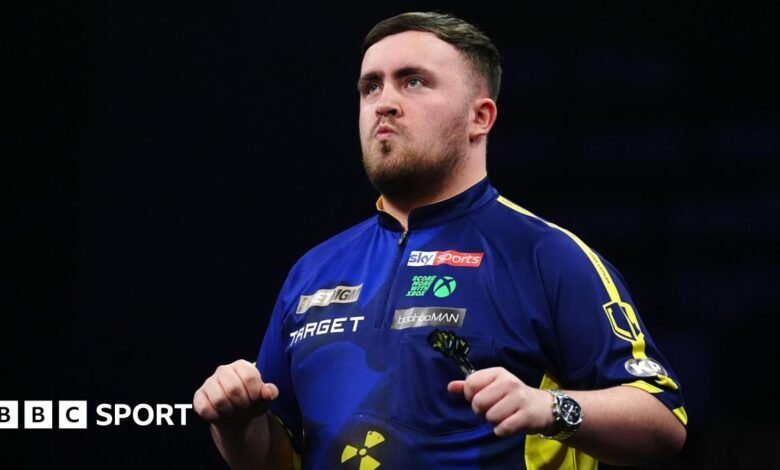 Luke Littler vence a Luke Humphries en la final de los maestros de Nueva Zelanda