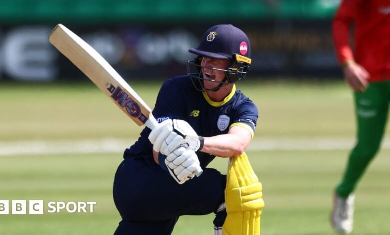 Un día de la Copa: Gana para Durham, Hants, Gloucs, Notts y Yorks.