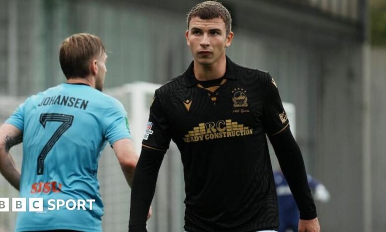 Federación de la Conferencia de la UEFA: Linfield v Vikingur La segunda etapa se transmite en la BBC