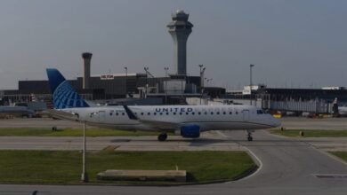 United culpa ‘interrupción tecnológica’ por más de 1,000 retrasos en el vuelo