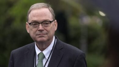 El asesor superior de Trump: la administración ‘posible’ toma participaciones en más negocios