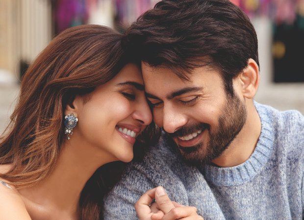 Exclusivo: Abir Gullal protagonizado por Fawad Khan-Bhani Kapoor para lanzar Worldwide, excluyendo India, el 28 de agosto de 2021; Nuevo póster lanzado: Bollywood News Exclusivo: Abir Gullal protagonizado por Fawad Khan-Bhani Kapoor para lanzar Worldwide, excluyendo India, el 28 de agosto de 2021; Nuevo póster lanzado: Bollywood News