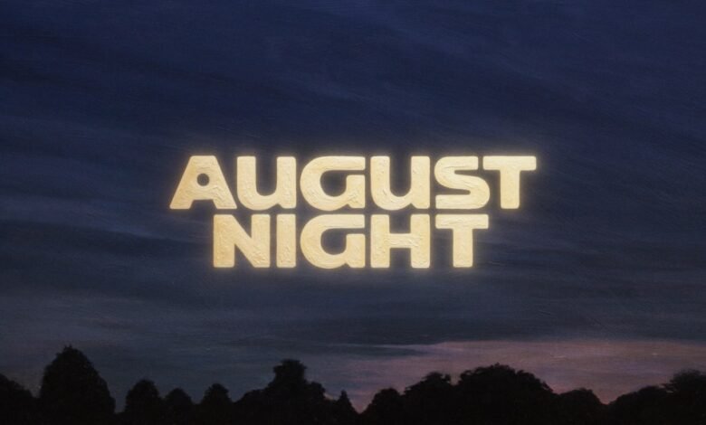 El productor de Maud Apoto ‘Poetry License’ RE -BRAND como agosto de la noche El productor de Maud Apoto ‘Poetry License’ RE -BRAND como agosto de la noche