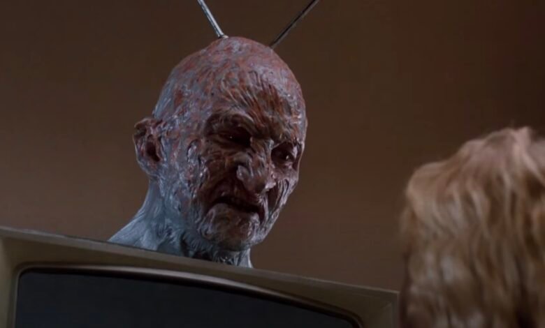 Un extraño estaba orgulloso de trabajar con el director y los coautores de Elm Street 3 y creo que creo que Freddy Cruiser es un equipo adecuado para reiniciarlo.