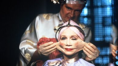 Mira esta película para escapar de lo absurdo de la edad adulta