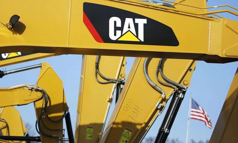 Caterpillar pierde las estimaciones de ganancias a medida que los aranceles aumentan los costos