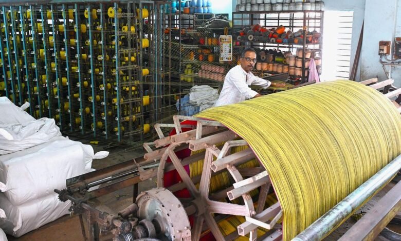 El gobierno ha proporcionado un incentivo. ₹ 21,535 decenas de millones bajo el plan PLI.