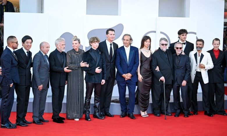 Los gigantes de ‘Frankenstein’ recibieron 15 minutos Festival de cine de Venice Ovation Los gigantes de ‘Frankenstein’ recibieron 15 minutos Festival de cine de Venice Ovation
