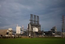 BP Refinery SechOWN FOLELS PRECIOS DEL Medio Oeste Surge