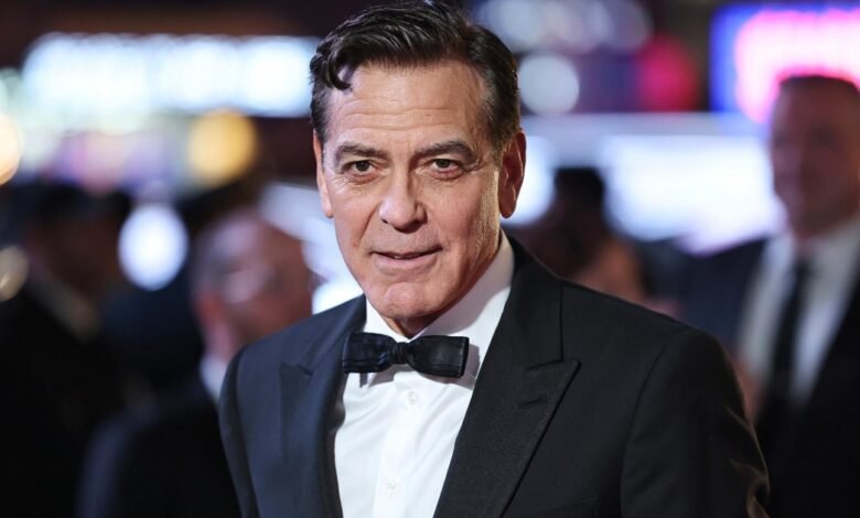 George Clooney ha regresado a los críticos que plantearon preguntas sobre su rango como actor George Clooney ha regresado a los críticos que plantearon preguntas sobre su rango como actor