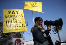 Los pilotos de Uber y Lyft en California ganan un camino hacia la sindicalización