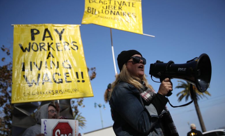 Los pilotos de Uber y Lyft en California ganan un camino hacia la sindicalización Los pilotos de Uber y Lyft en California ganan un camino hacia la sindicalización