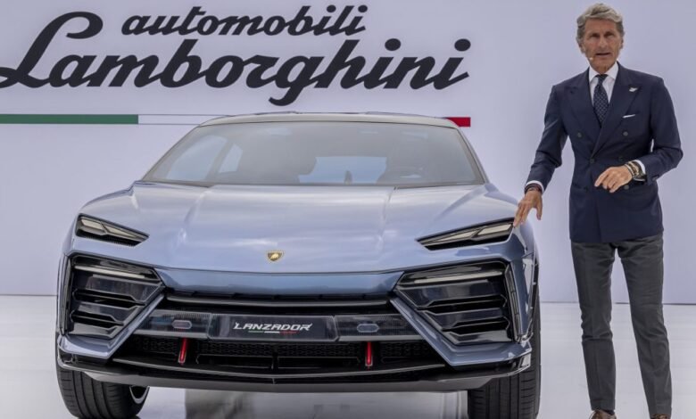 El CEO de Lamborghini advierte que los aranceles incluso han forzado a sus consumidores más ricos, que tienen un promedio de 5 autos en su garaje, para vacilar en comprar un nuevo viaje. El CEO de Lamborghini advierte que los aranceles incluso han forzado a sus consumidores más ricos, que tienen un promedio de 5 autos en su garaje, para vacilar en comprar un nuevo viaje.