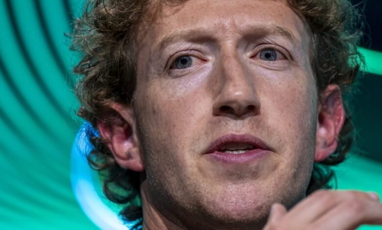 Meta Contractor dice que pueden ver a los usuarios de Facebook que comparten información personal con sus chatbots de IA. Meta Contractor dice que pueden ver a los usuarios de Facebook que comparten información personal con sus chatbots de IA.