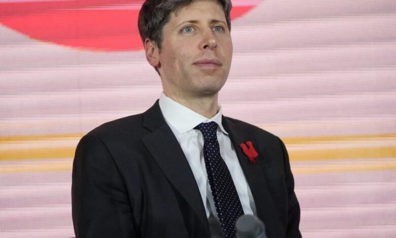Sam Altman dijo que los colegas estaban felices de que él fuera su padre ahora porque pensaban que criar hijos lo ayudaría a tomar mejores decisiones para la humanidad. ‘ Sam Altman dijo que los colegas estaban felices de que él fuera su padre ahora porque pensaban que criar hijos lo ayudaría a tomar mejores decisiones para la humanidad. ‘