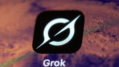 Elon Musk dice que X planea introducir anuncios en las respuestas de Grok