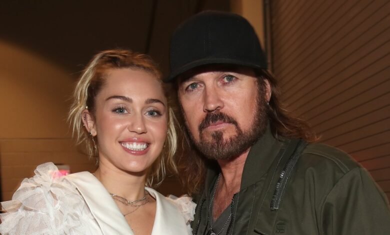 Miley Cyrus Billy escribe la canción ‘Secrets’ para el cumpleaños de Cyrus ‘