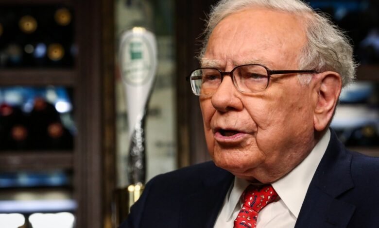 El principal Warren Buffett y el CEO dijo que el título de la universidad no es importante. Esto es algo que es muy valioso en el empleo. El principal Warren Buffett y el CEO dijo que el título de la universidad no es importante. Esto es algo que es muy valioso en el empleo.