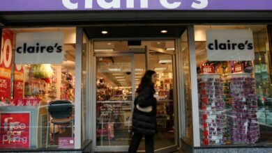 Claire’s, el destino de la perforación de orejas para adolescentes del centro comercial