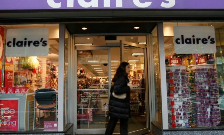 Claire’s, el destino de la perforación de orejas para adolescentes del centro comercial Claire’s, el destino de la perforación de orejas para adolescentes del centro comercial
